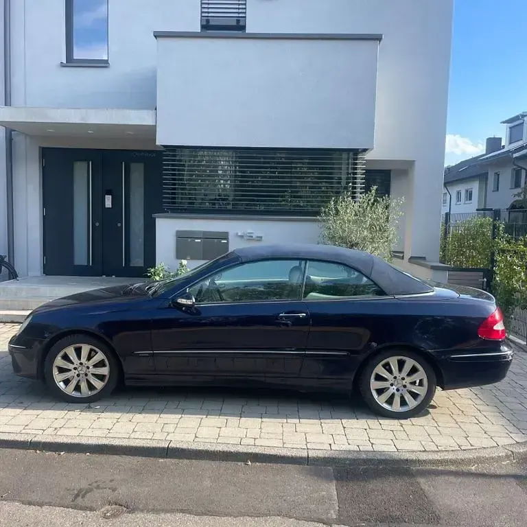 Gebraucht Mercedes CLK350 Elegance 272 PS (200 kW) 2005 Blau Cabrio