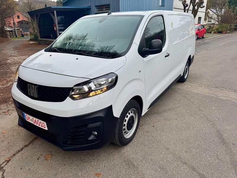 Weiß Gebraucht 2024 Fiat Scudo Van | 22.899 € (Superpreis) - Bild 1/4