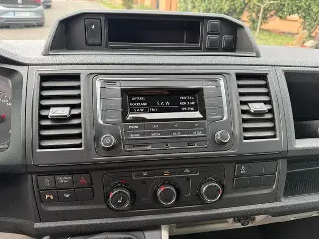 Gebraucht VW Transporter 150 PS (110 kW) 2019 Acapulcoblau (metallic) Van