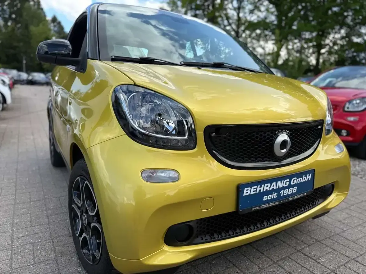 Gebraucht Smart ForTwo Cabrio Prime 90 PS (66 kW) 2018 Tridion sicherheitszelle in bl Cabrio