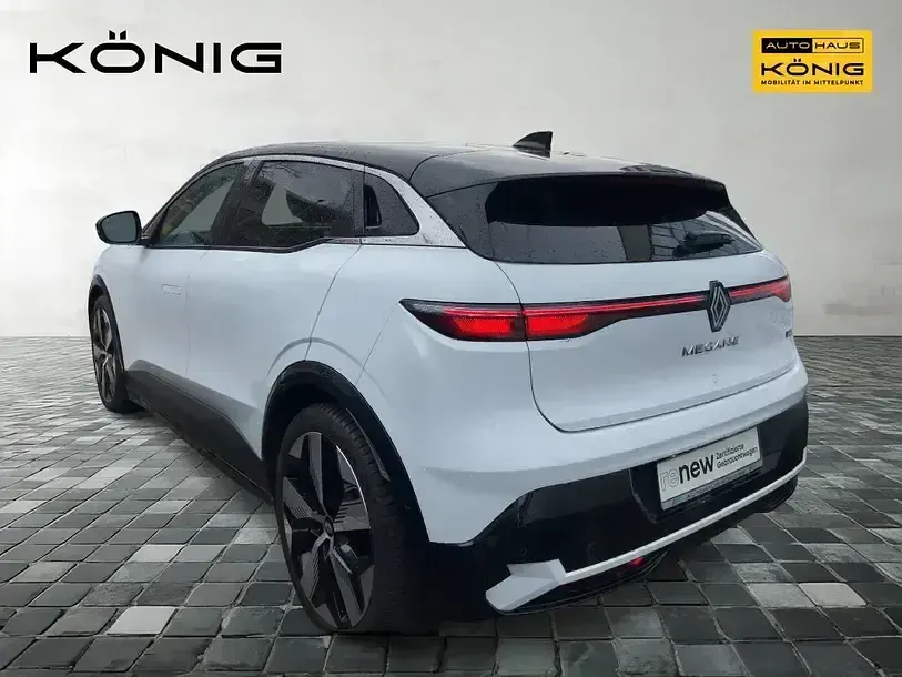 Używany Renault Megane E-Tech 2023 Biały Sedan/Limuzyna