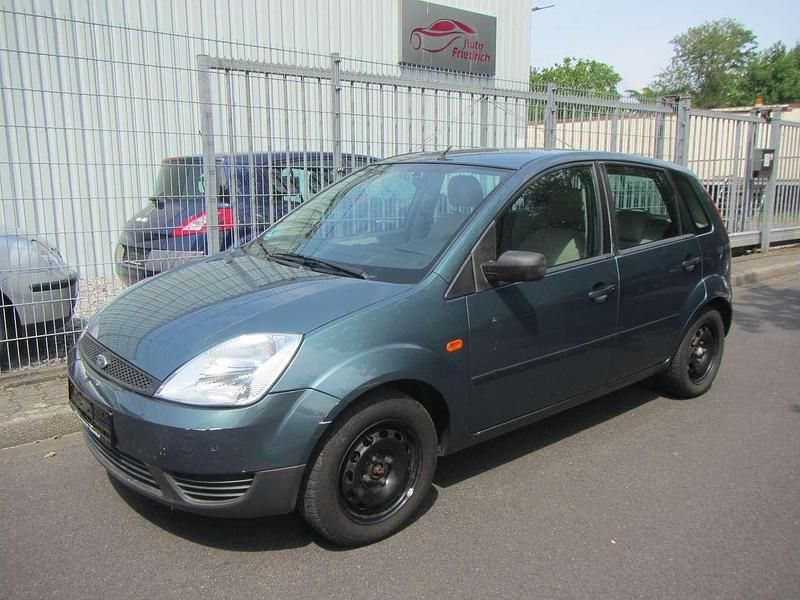Neptungrün metallic Gebraucht 2002 Ford Fiesta Ambiente Kleinwagen | 1.600 € (Fairer Preis) - Bild 1/4