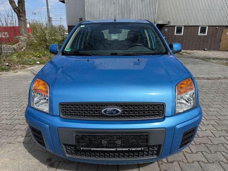 Gebraucht Ford Fusion Trend 80 PS (58 kW) 2011 Blau Kleinwagen