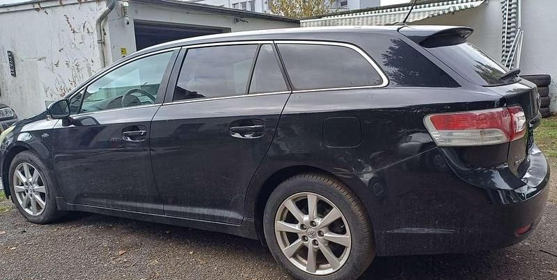 Gebraucht Toyota Avensis Executive 150 PS (110 kW) 2009 Schwarz Kombi
