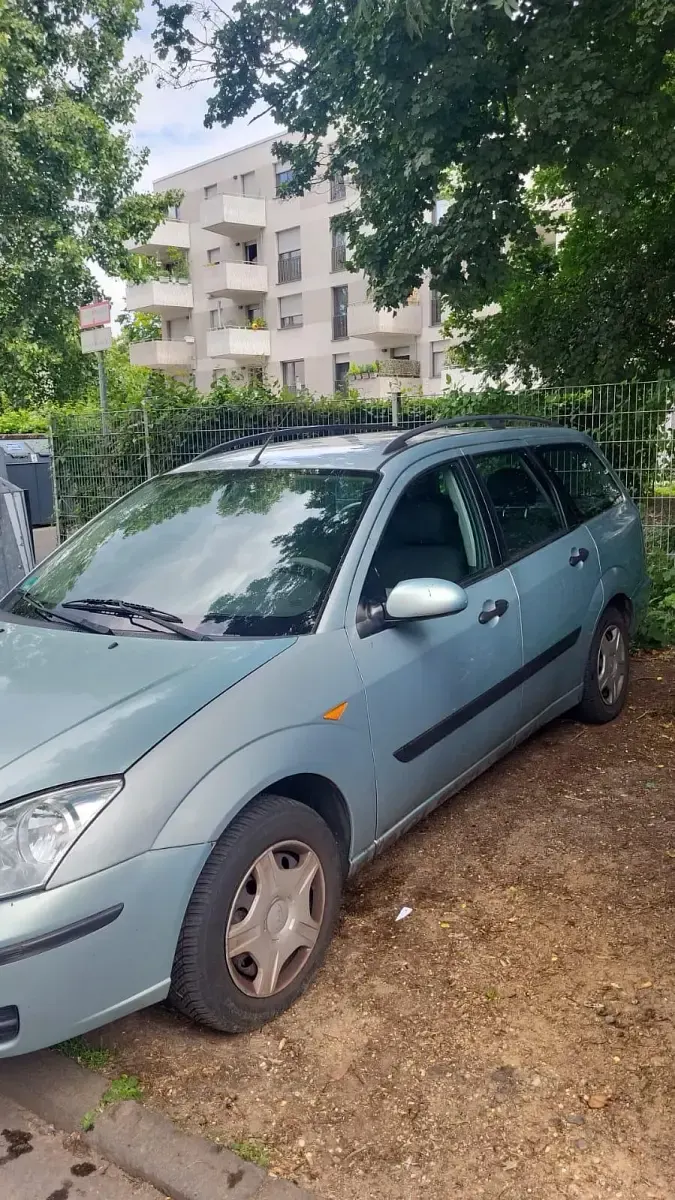 Gebraucht Ford Focus 100 PS (73 kW) 2002 Grün Kombi