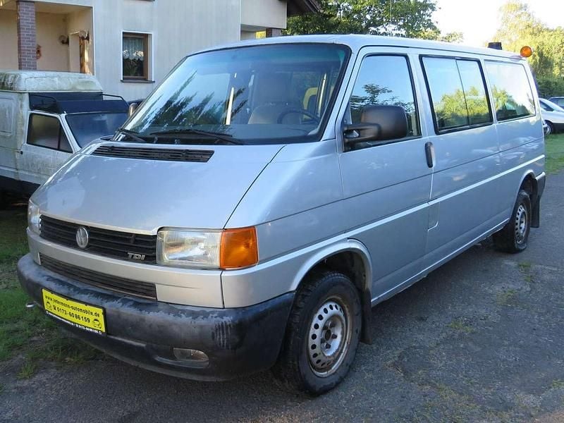 Second-hand VW T4 102 CP (75 kW) 2002 Argintiu Van