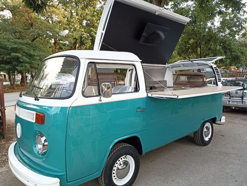 Rot Gebraucht 1977 VW T2 Van | 35.990 € - Bild 1/4