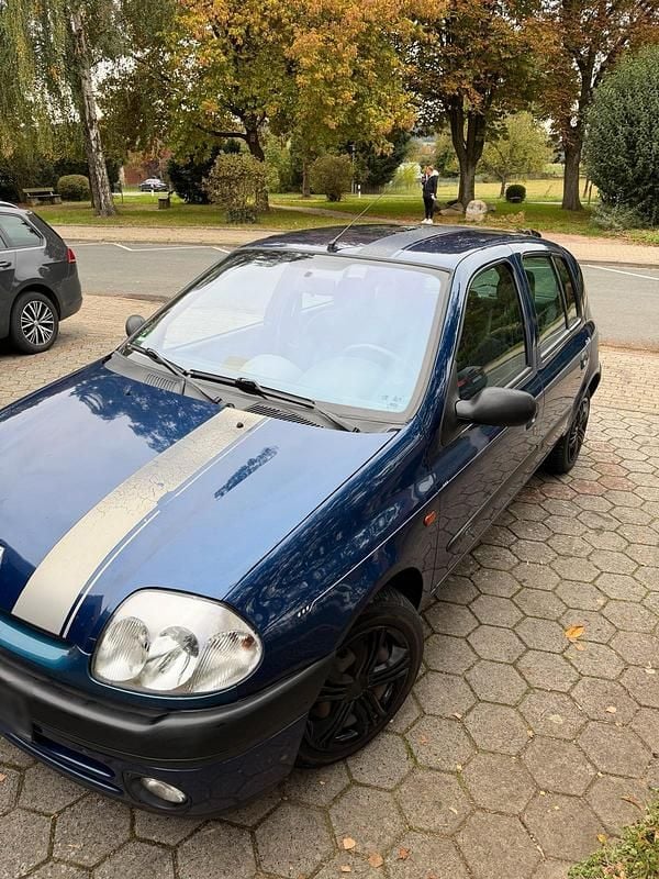 Gebraucht Renault Clio II 75 PS (55 kW) 2001 Blau Kleinwagen