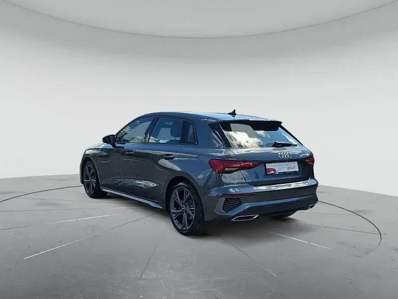 Gebraucht Audi A3 S-Line 150 PS (110 kW) 2023 Daytonagrau perleffekt Limousine