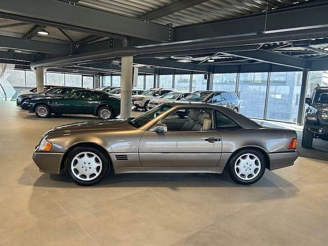 Gebraucht Mercedes SL500 326 PS (239 kW) 1990 Gold Cabrio