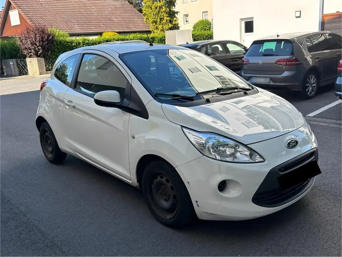 Gebraucht Ford Ka 70 PS (51 kW) 2016 Weiß Kleinwagen