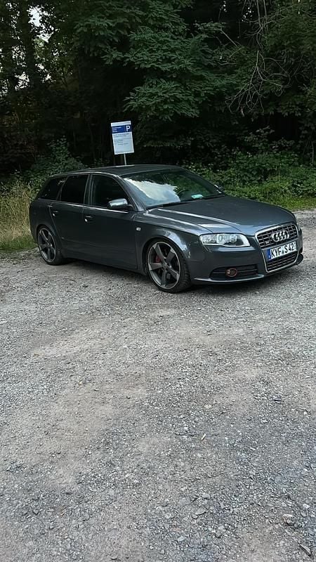 Grau Gebraucht 2006 Audi S4 Design Kombi | 13.499 € (Fairer Preis) - Bild 1/4