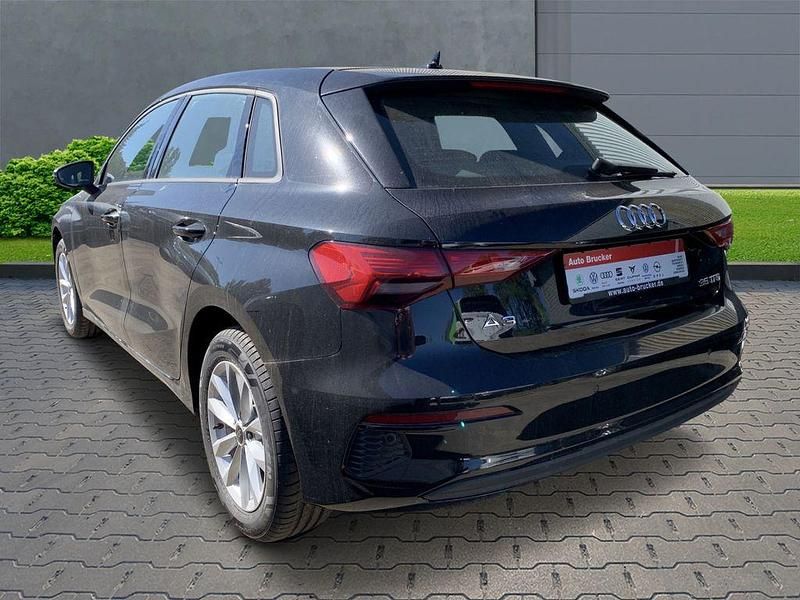 Gebraucht Audi A3 150 PS (110 kW) 2023 Brilliantschwarz Limousine