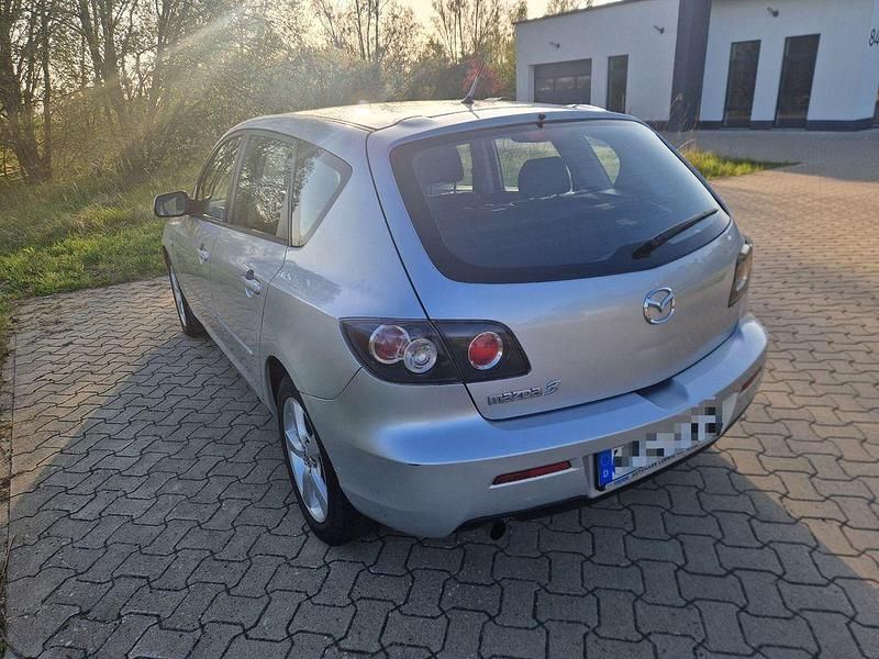 Second-hand Mazda 3 105 CP (77 kW) 2007 Argintiu Berlinǎ
