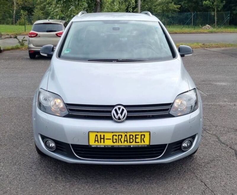 Silber Gebraucht 2012 VW Golf Plus Style Van / Kleinbus | 11.950 € (Teuer) - Bild 1/4