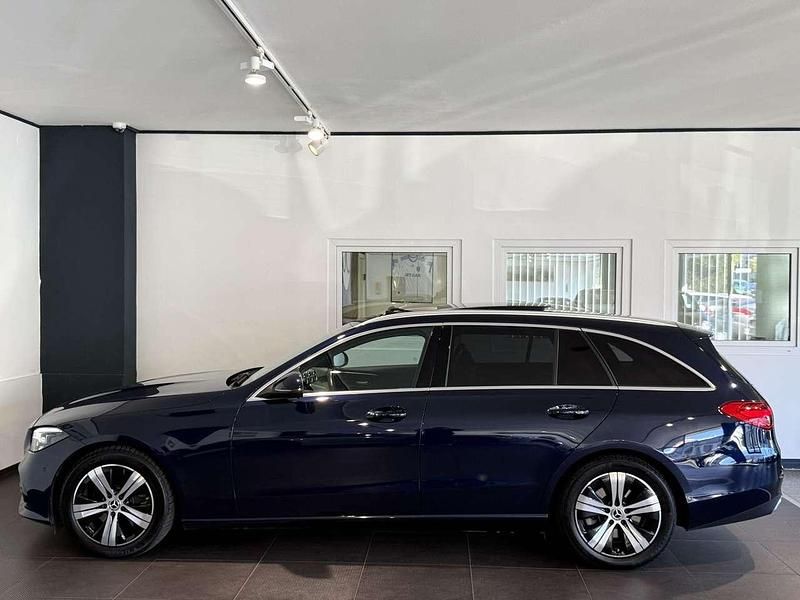 Gebraucht Mercedes C220 200 PS (147 kW) 2022 Cavansitblau  metalliclac Kombi