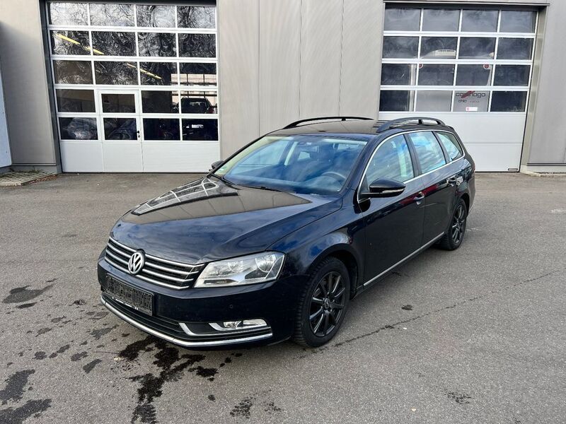 Schwarz Gebraucht 2012 VW Passat Comfortline Kombi | 6.700 € (Guter Preis) - Bild 1/4