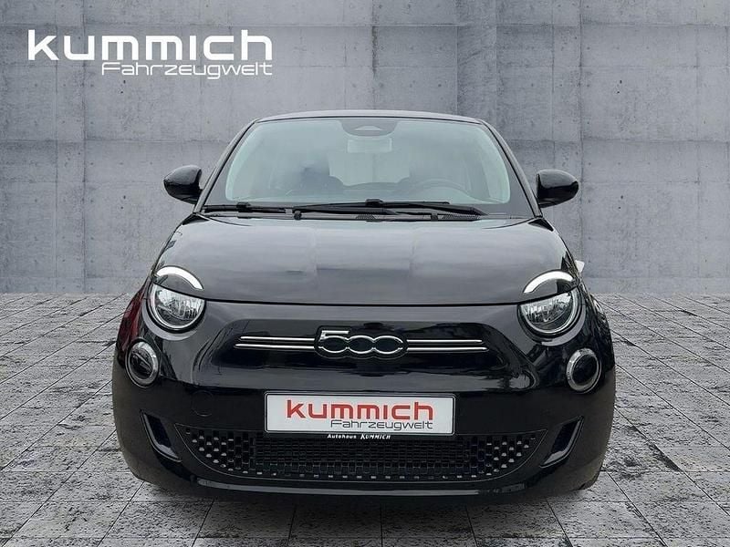 Gebraucht Fiat 500e Action 69 kW (95 PS) 2022 Schwarz Limousine