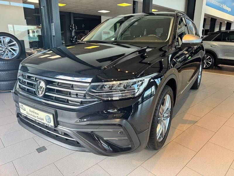 Schwarz Gebraucht 2022 VW Tiguan Allspace Life SUV | 30.440 € (Superpreis) - Bild 1/4