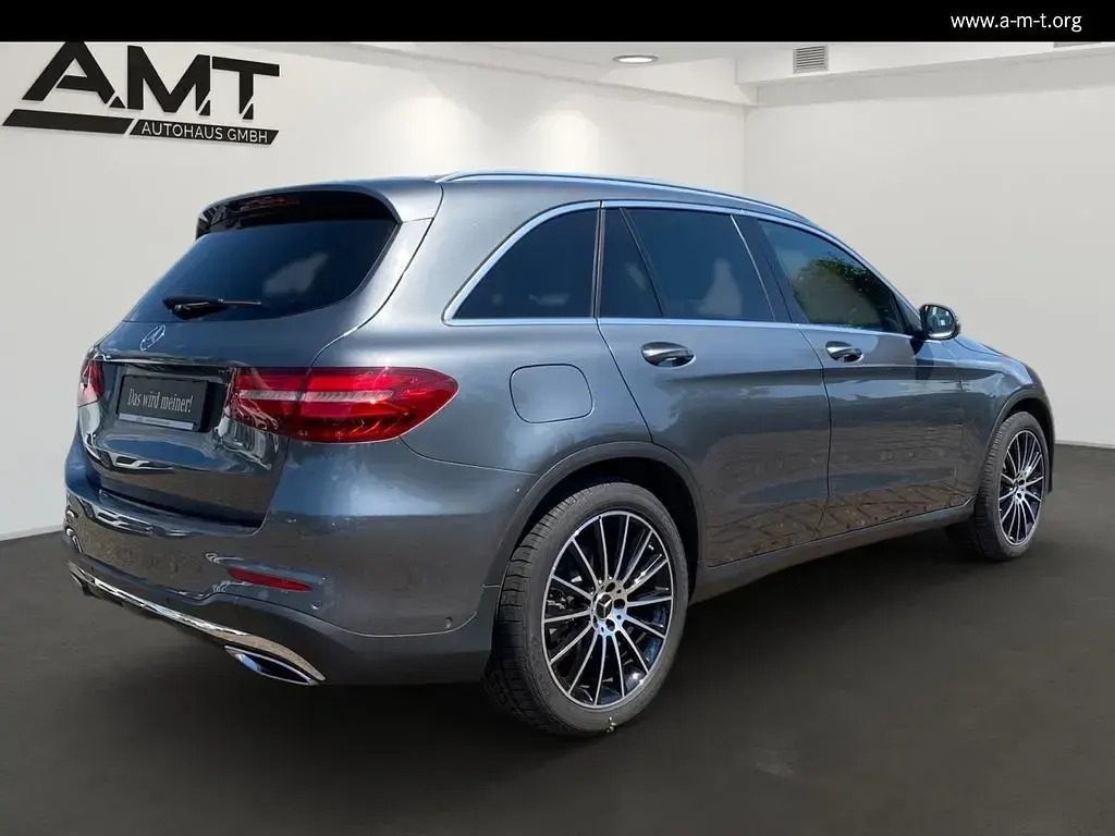 Gebraucht Mercedes GLC350 AMG line 258 PS (189 kW) 2018 Selenitgrau SUV