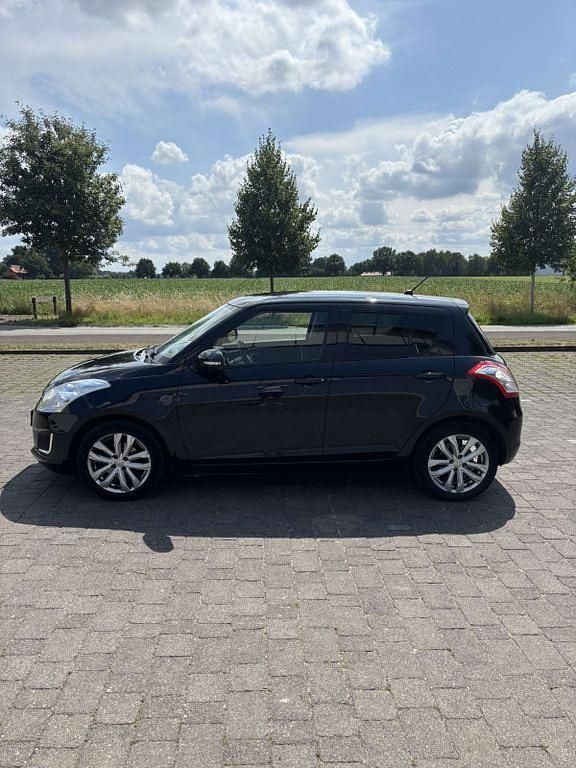 Gebraucht Suzuki Swift Comfort 94 PS (69 kW) 2013 Schwarz Kleinwagen