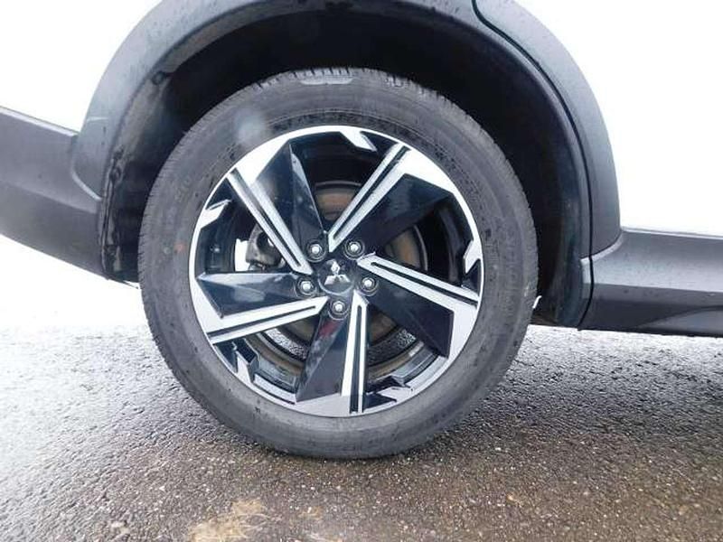 Gebraucht Mitsubishi Eclipse Cross Basis 98 PS (72 kW) 2021 Andenweiß SUV