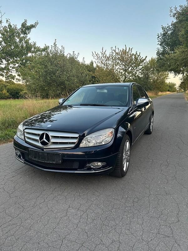 Blau Gebraucht 2008 Mercedes C320 Limousine | 7.200 € (Fairer Preis) - Bild 1/4
