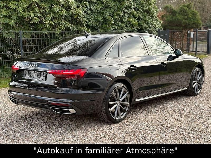 Gebraucht Audi A4 Advanced 204 PS (150 kW) 2021 Mythosschwarz Limousine