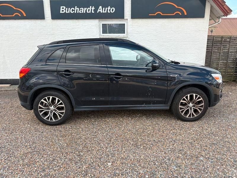 Schwarz Gebraucht 2016 Mitsubishi ASX Invite SUV | 7.400 € (Fairer Preis) - Bild 1/4