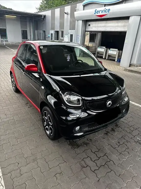 Gebraucht Smart ForFour Passion 90 PS (66 kW) 2015 Schwarz Kleinwagen