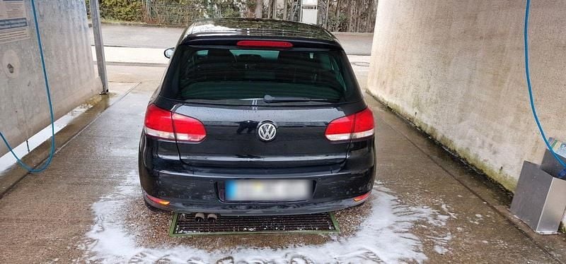 Gebraucht VW Golf VI 122 PS (89 kW) 2010 Schwarz Kleinwagen
