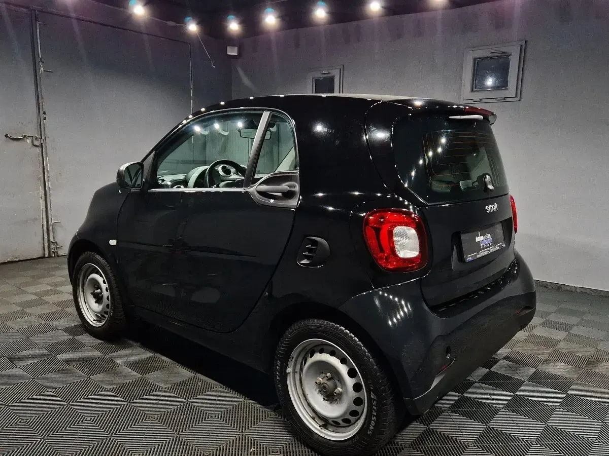 Gebraucht Smart ForTwo Coupé 71 PS (52 kW) 2017 Tridion sicherheitszelle in bl Coupé