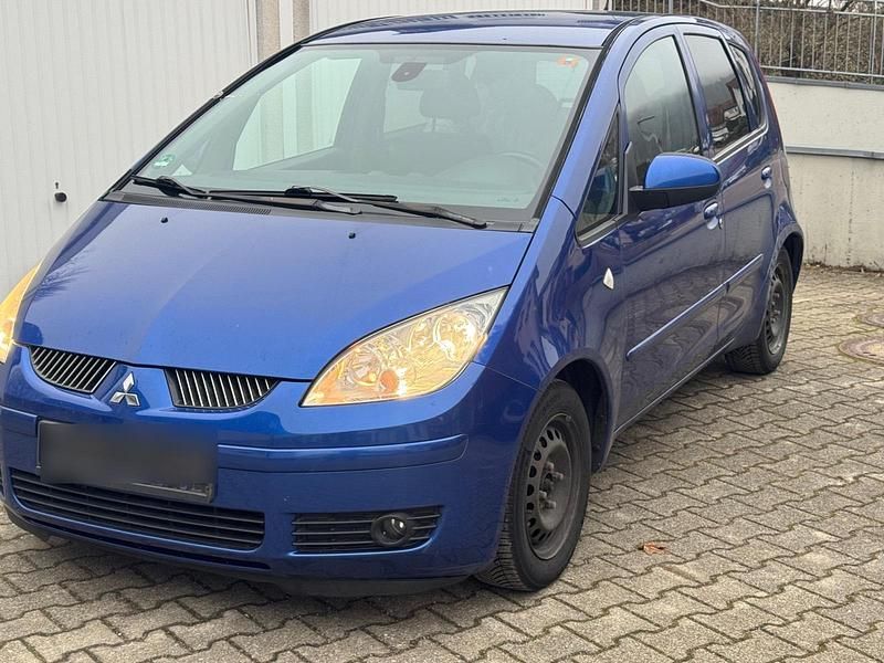 Gebraucht Mitsubishi Colt 95 PS (69 kW) 2006 Blau Kleinwagen