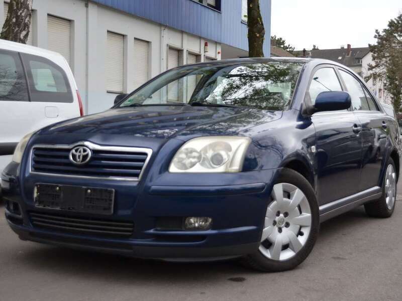 Dark blue mica metallic Gebraucht 2006 Toyota Avensis Sol Kleinwagen | 3.700 € (Fairer Preis) - Bild 1/4