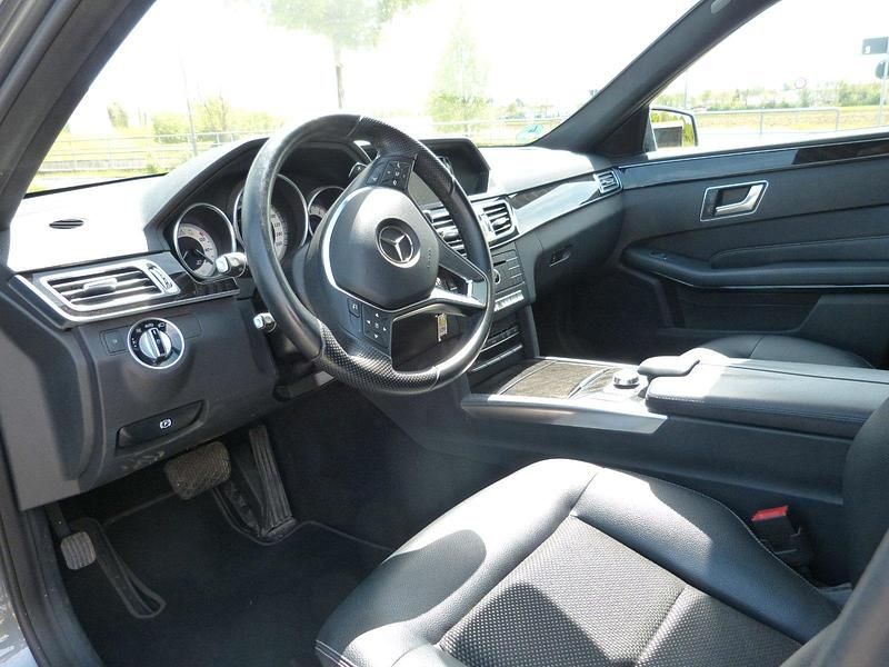 Gebraucht Mercedes E200 184 PS (135 kW) 2016 Grau Kombi