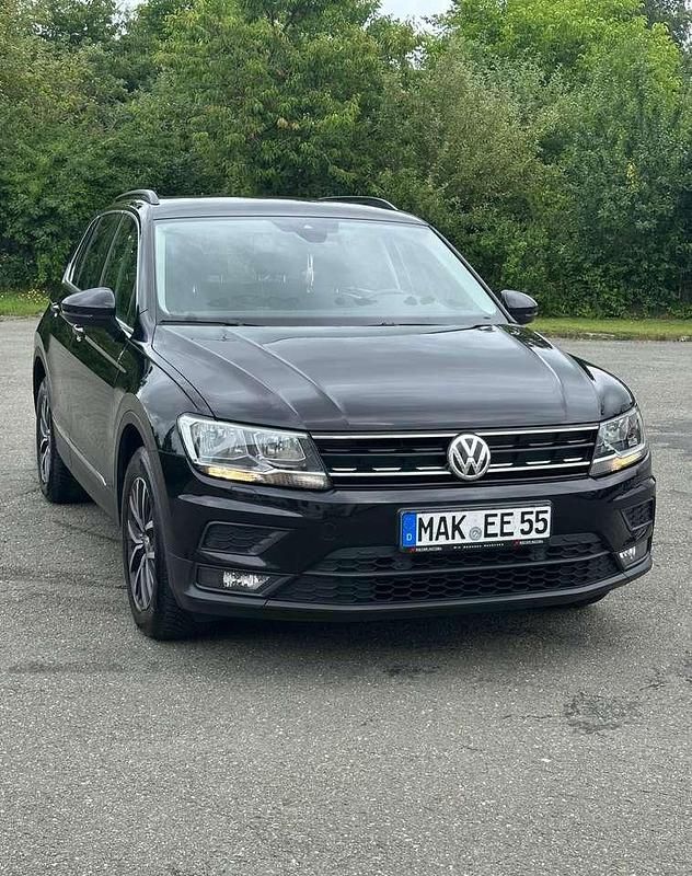 Schwarz Gebraucht 2020 VW Tiguan Comfortline SUV | 25.000 € (Guter Preis) - Bild 1/4