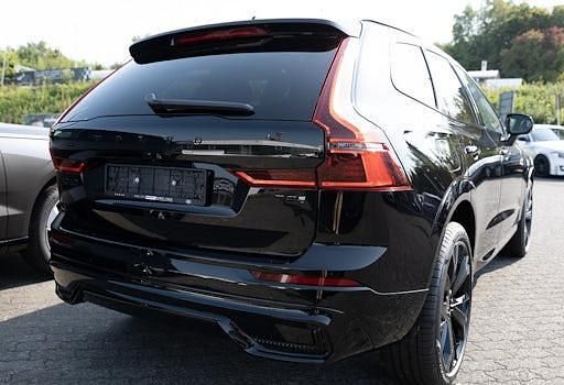 Neu Volvo XC60 Plus 455 PS (334 kW) 2025 Schwarz SUV
