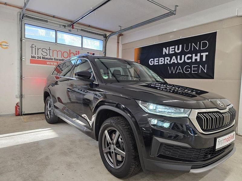 Cerna magic/black magic Gebraucht 2022 Skoda Kodiaq Style SUV | 26.999 € (Etwas zu teuer) - Bild 1/4