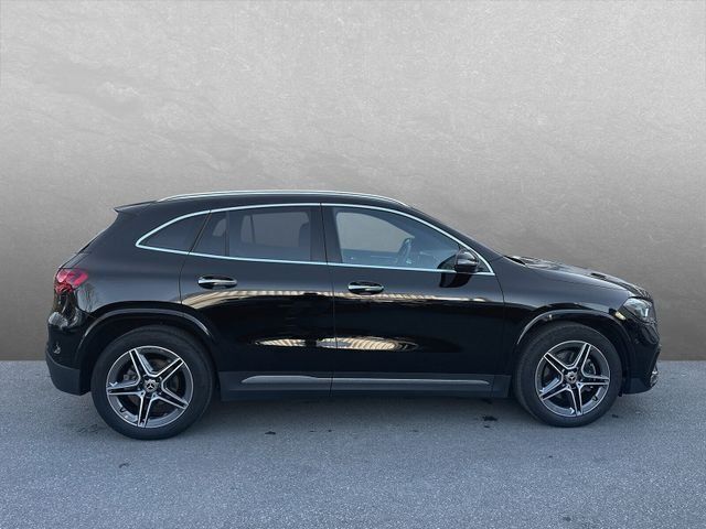 Gebraucht Mercedes GLA200 Advanced Plus 163 PS (119 kW) 2023 Andere farbe SUV