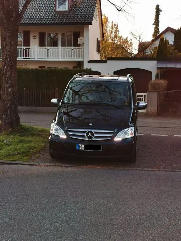 Gebraucht Mercedes Viano 224 PS (164 kW) 2013 Schwarz Van / Kleinbus