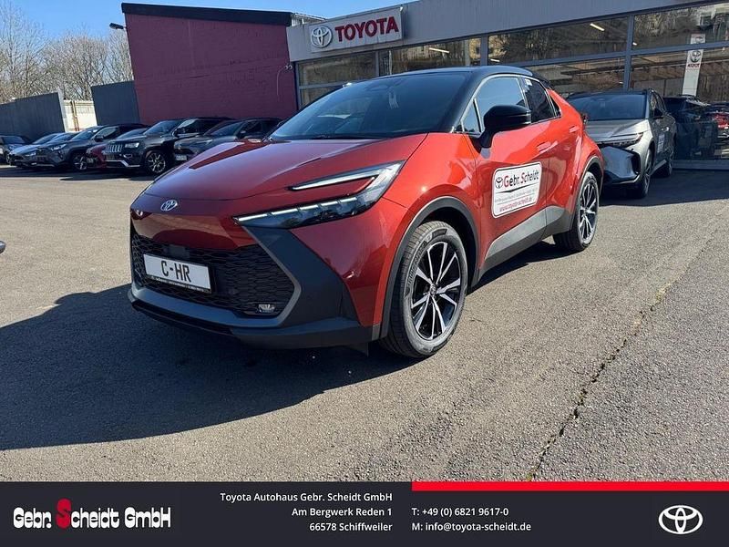 Braun Neu 2025 Toyota C-HR SUV | 36.444 € - Bild 1/4