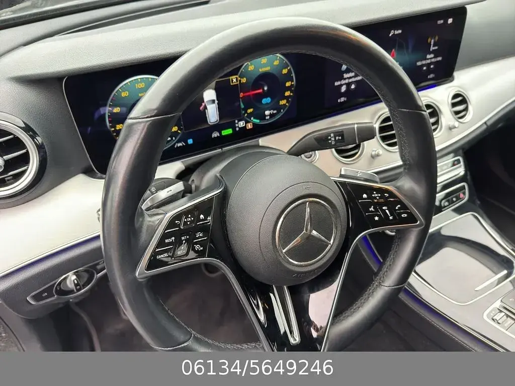 Używany Mercedes E300 306 KM (225 kW) 2021 Czarny Sedan/Limuzyna