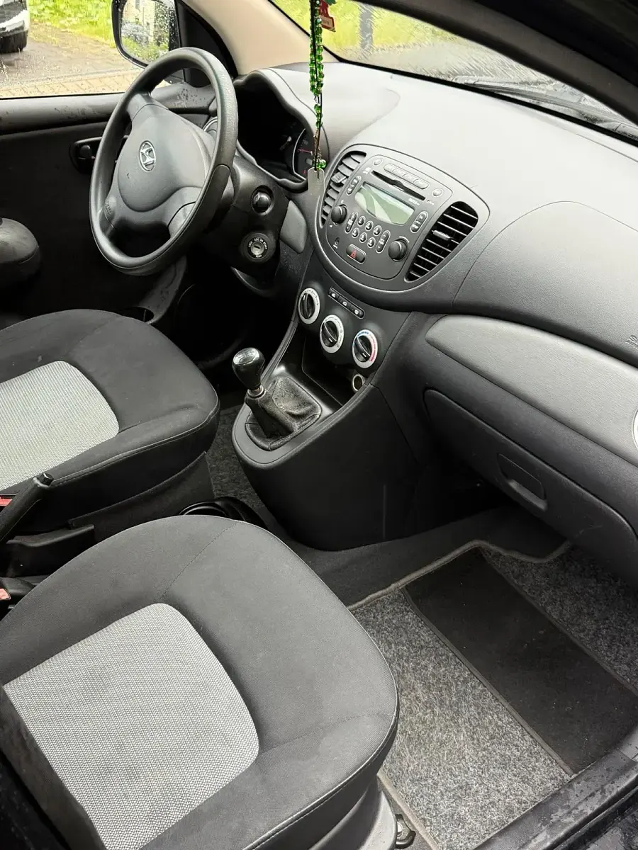 Gebraucht Hyundai i10 67 PS (49 kW) 2008 Schwarz Kleinwagen