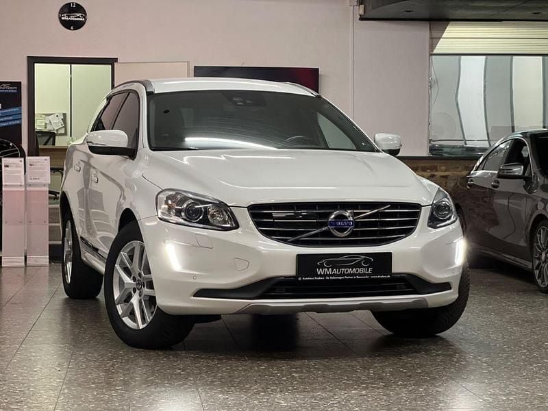 Weiß Gebraucht 2016 Volvo XC60 Summum SUV | 15.400 € (Superpreis) - Bild 1/4