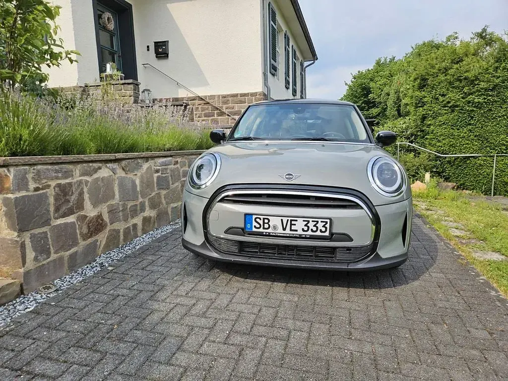 Gebraucht Mini Cooper Classic 136 PS (100 kW) 2021 Grau Kleinwagen