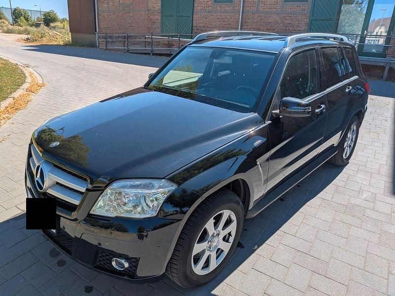Schwarz Gebraucht 2010 Mercedes GLK220 SUV | 10.300 € (Superpreis) - Bild 1/4