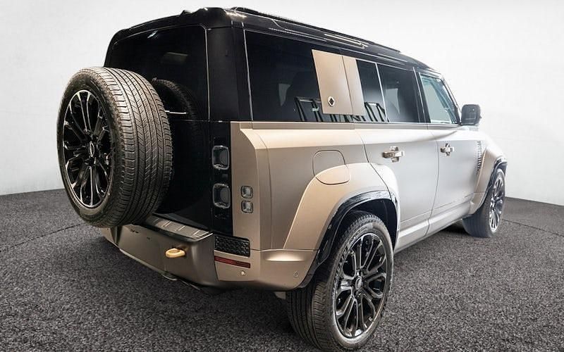 Gebraucht Land Rover Defender 635 PS (467 kW) 2025 Braun SUV