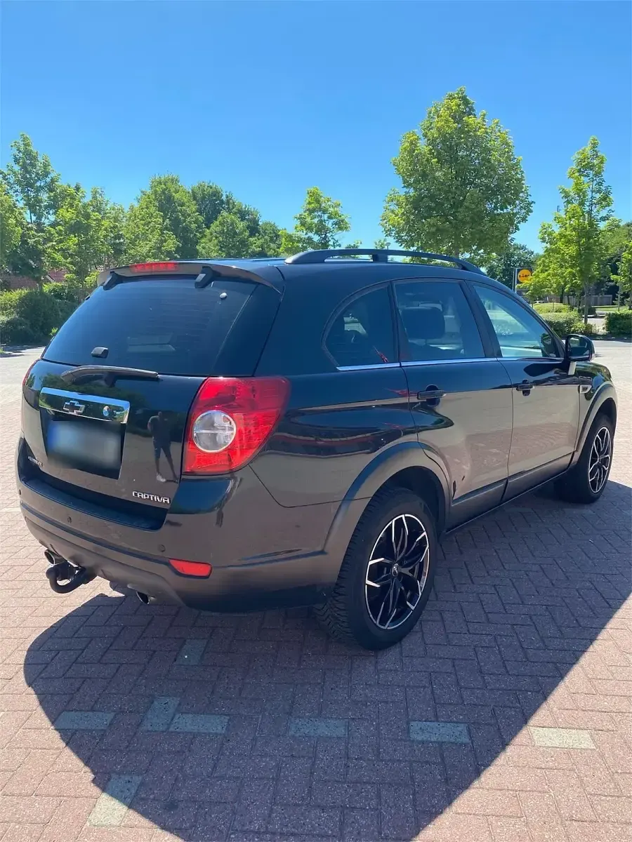 Gebraucht Chevrolet Captiva 163 PS (119 kW) 2012 Schwarz SUV