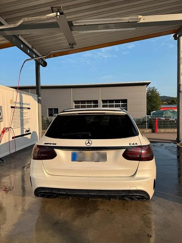 Gebraucht Mercedes C450 AMG 367 PS (269 kW) 2016 Weiß Kombi