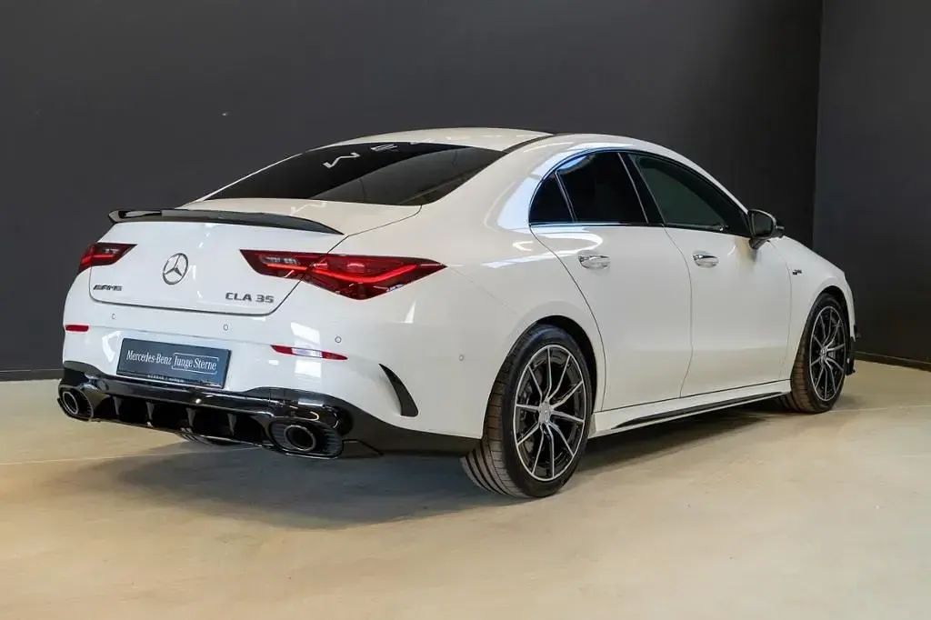 Gebraucht Mercedes CLA35 AMG Premium Plus 306 PS (225 kW) 2024 Weiß Coupé